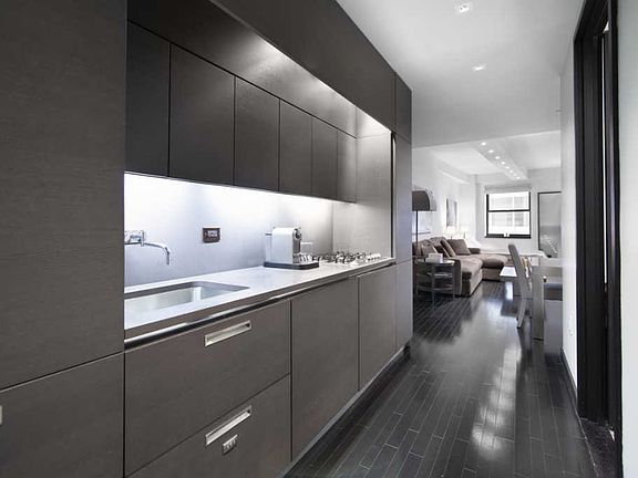 4th image of 20 Pine St APT 01417