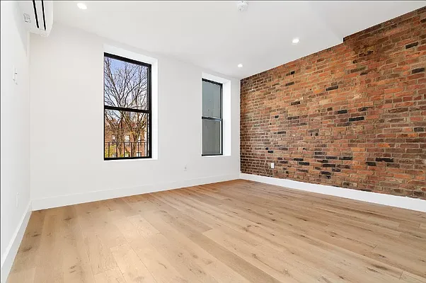 Rented by REAL New York | media 10