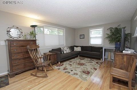 3rd image of 1614 Sunset Dr