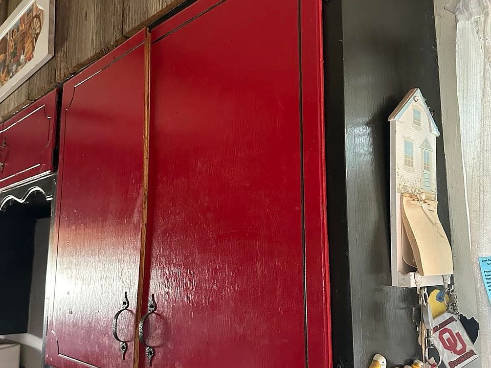 2nd image of 111 S Francis St