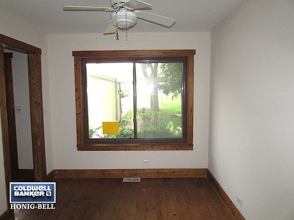 3rd image of 1001 Cascade Dr #1