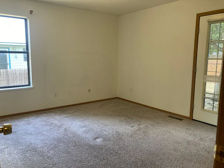 179 Hermosa Cir — Photo 4