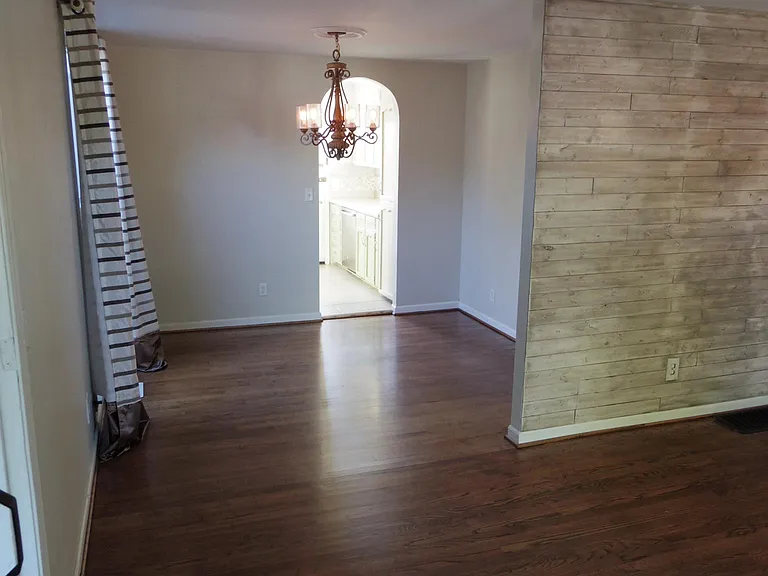 805 Acton Ave — Photo 4