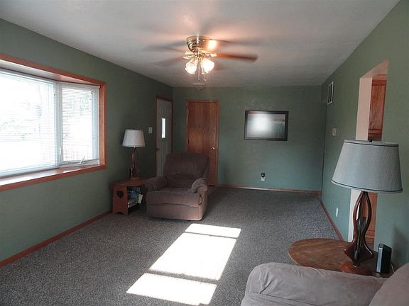 4th image of 1781 Enid St