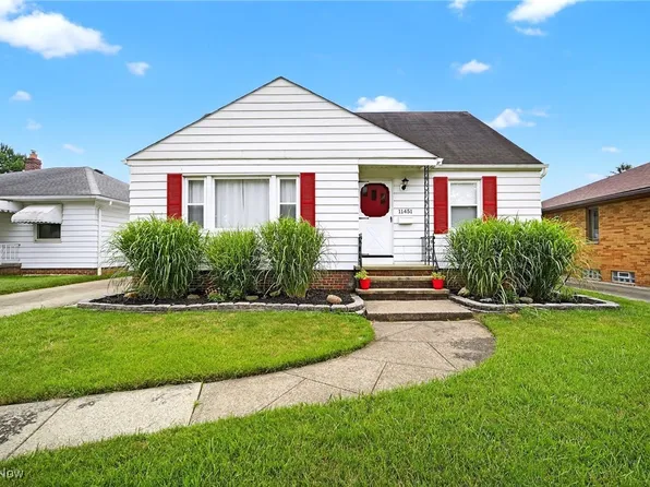 11451 Blossom Ave, Parma Heights, OH 44130