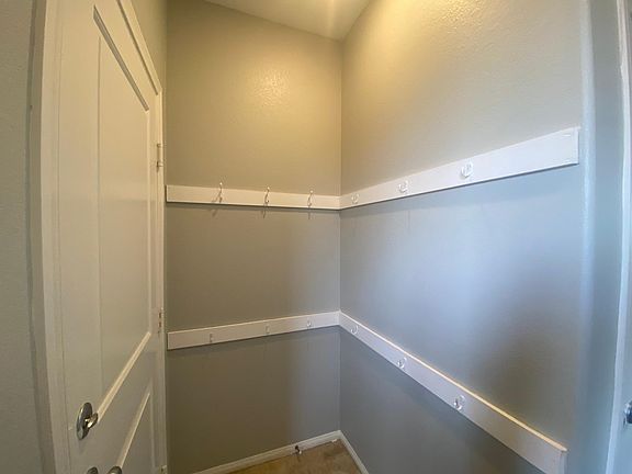 3rd image of 8489 Green Alder Ct