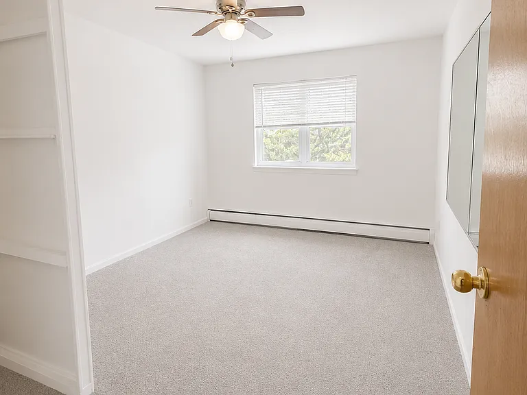 5845 78th St #3L — Photo 11