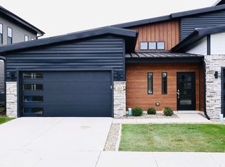 253 Nomo Pl, Crown Point, IN 46307