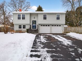 106 Cheerwood Dr, Baldwinsville, NY 13027