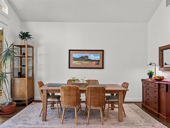 5th image of 5630 Sylmar Rd