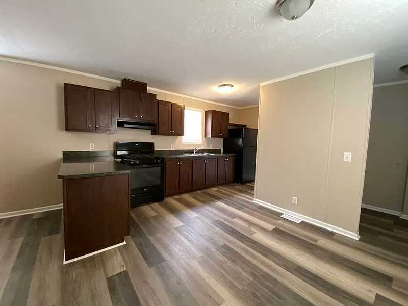 215 Macon Dr