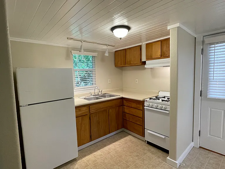 17630 Neeley Rd #6 — Photo 6