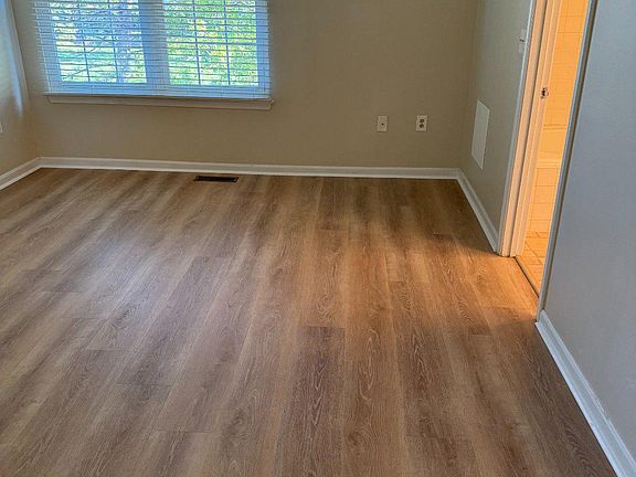 3rd image of 2450 Clover Field Cir