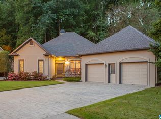 3025 Panorama Brook Cir, Vestavia Hills, AL 35216
