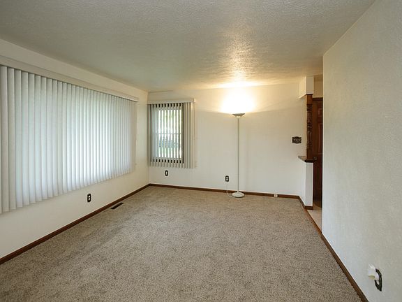 155 milton ave-104
