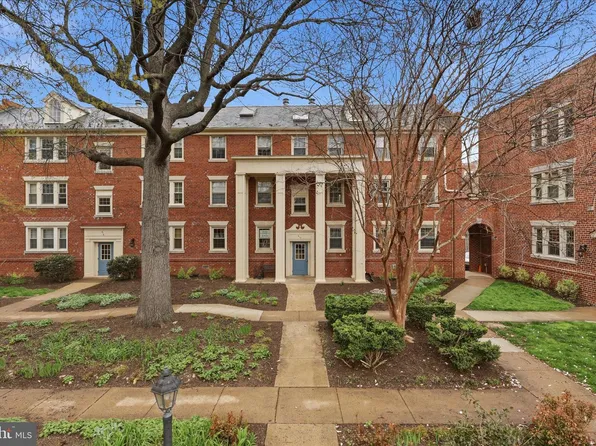 517 Bashford Ln APT 1, Alexandria, VA 22314