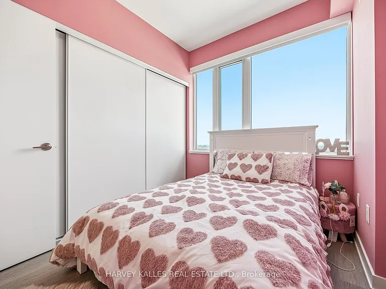 859 The Queensway #603 — Photo 18
