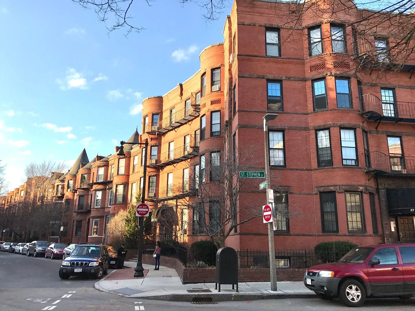 spacious 3 bed in the heart of fenway — Photo 2