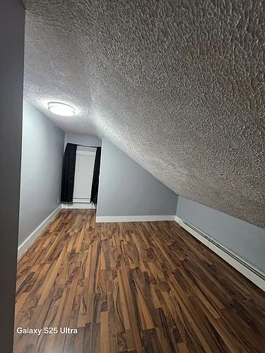 12 Halton St #3 Photo 1