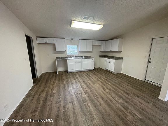 4th image of 8202 Nundy Ave