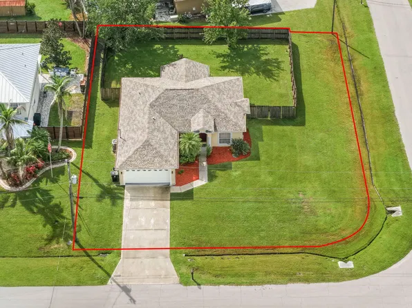 5323 NW Perez Court, Port St Lucie, FL 34983