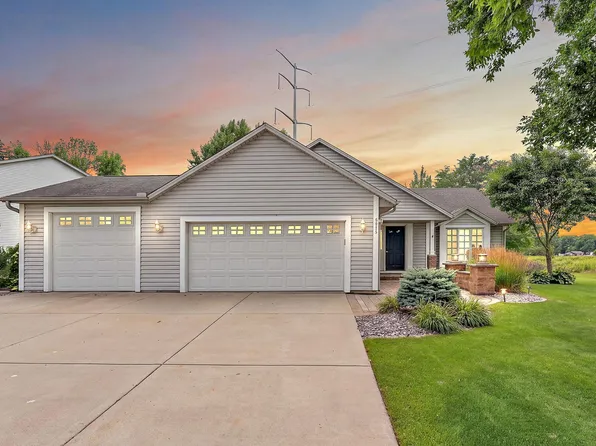 9013 Indian Blvd S, Cottage Grove, MN 55016