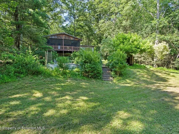 1121 Saint Johns Rd, Drums, PA 18222