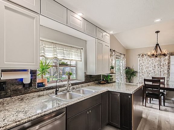5th image of 23813 N 40th Ave