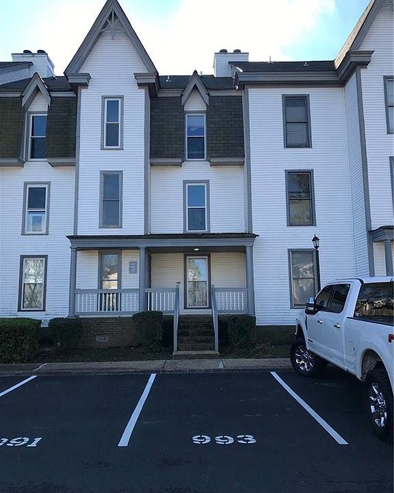 1st image of 995 Green St