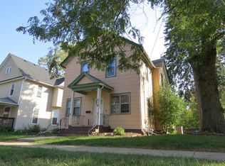 519 Iowa Ave, Aurora, IL 60506