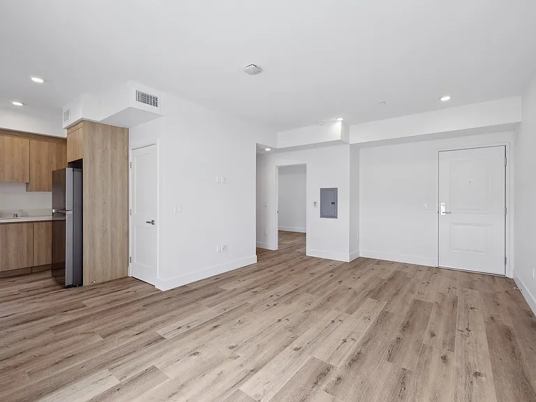 The Bay Apartment Homes — Photo 58