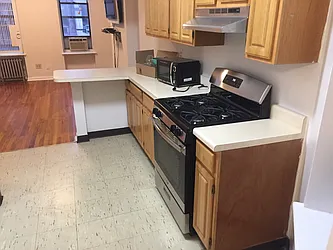 Rented by Metroline Realty