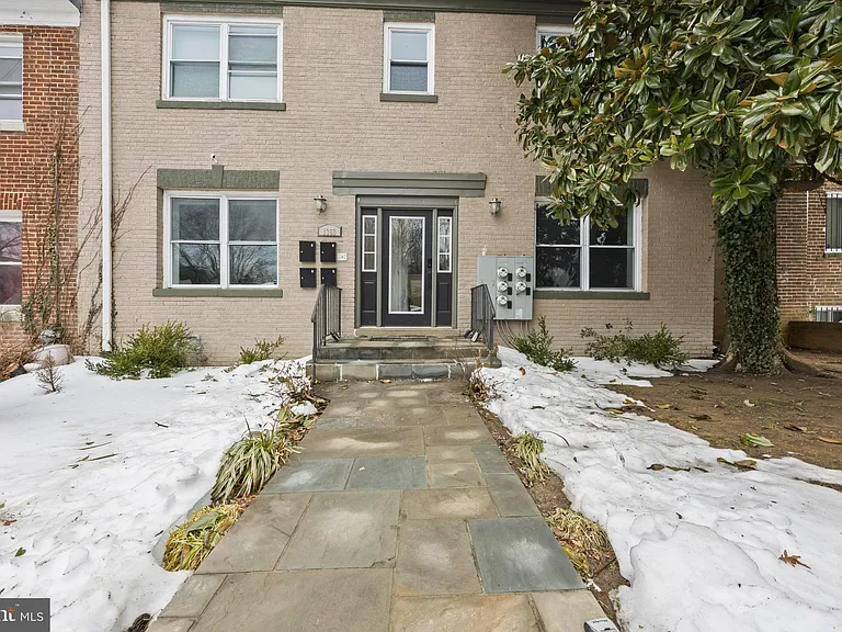 1363 Childress St NE #1 — Photo 2