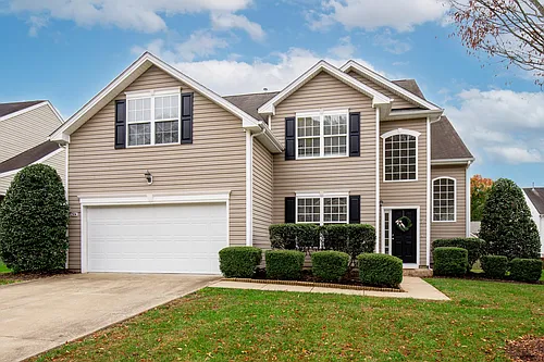 504 Queensbury Ln Photo 1