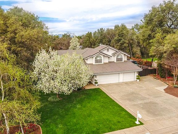 2nd image of 4244 Saratoga Dr