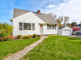 5584 Angle Ln, Greendale, WI 53129