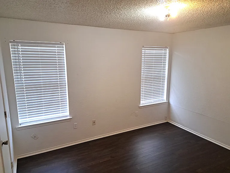 2705 Rustic Forest Rd — Photo 8