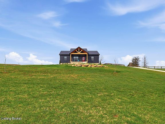 3rd image of 1895 Manton Rd