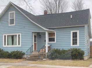 1513 Elizabeth Ave, Marinette, WI 54143