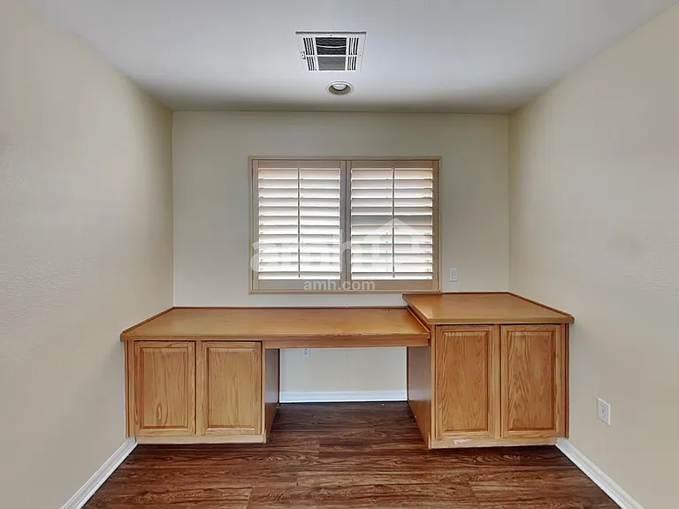136 Palatial Pines Ave — Photo 9
