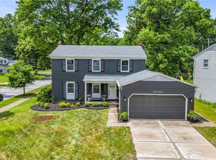 1124 Hillrock Dr, South Euclid, OH 44121