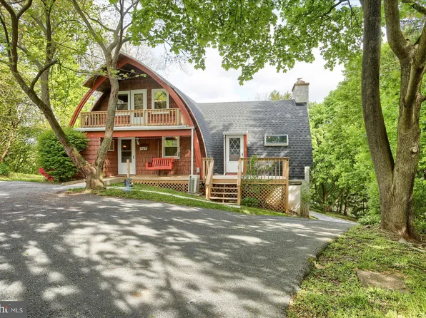 7461 Moyer Rd, Harrisburg, PA 17112