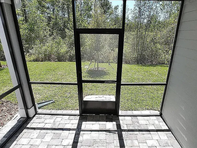 105 Boracay Cir — Photo 31