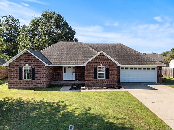 2nd image of 411 Craig Dr
