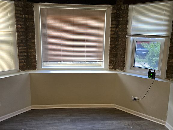 5th image of 9211 S Laflin St #G