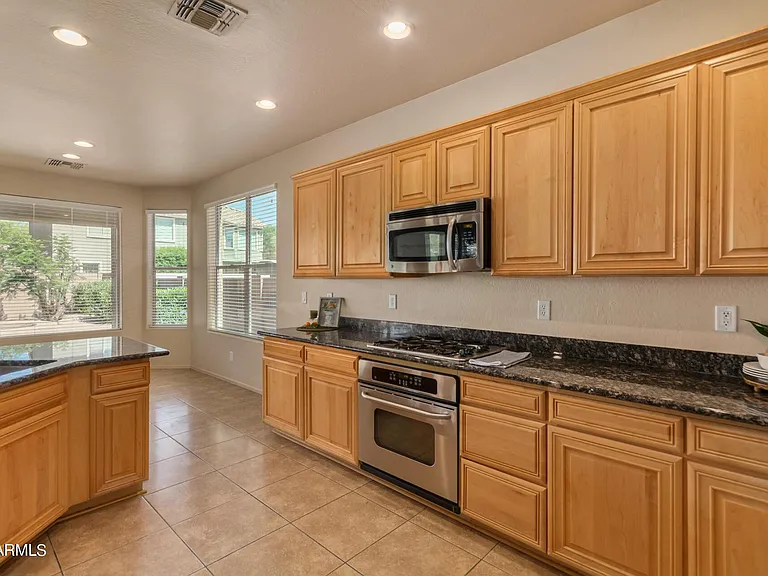 35305 N 31st Dr — Photo 14