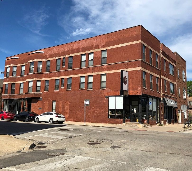 1st image of 556 W 37th St #3B