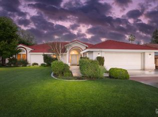 1412 Longreach Dr, Bakersfield, CA 93314