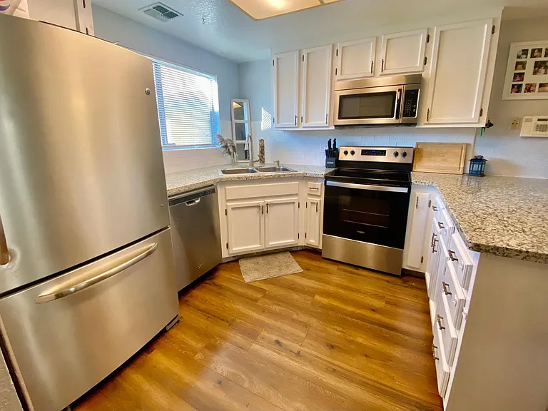 3170 Andre Ln — Photo 2