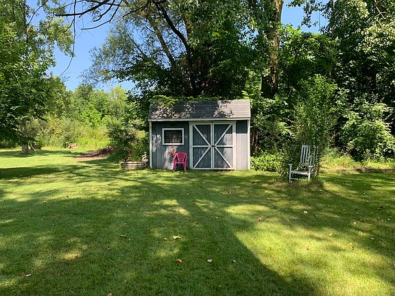 2nd image of 3338 Middle Lake Dr